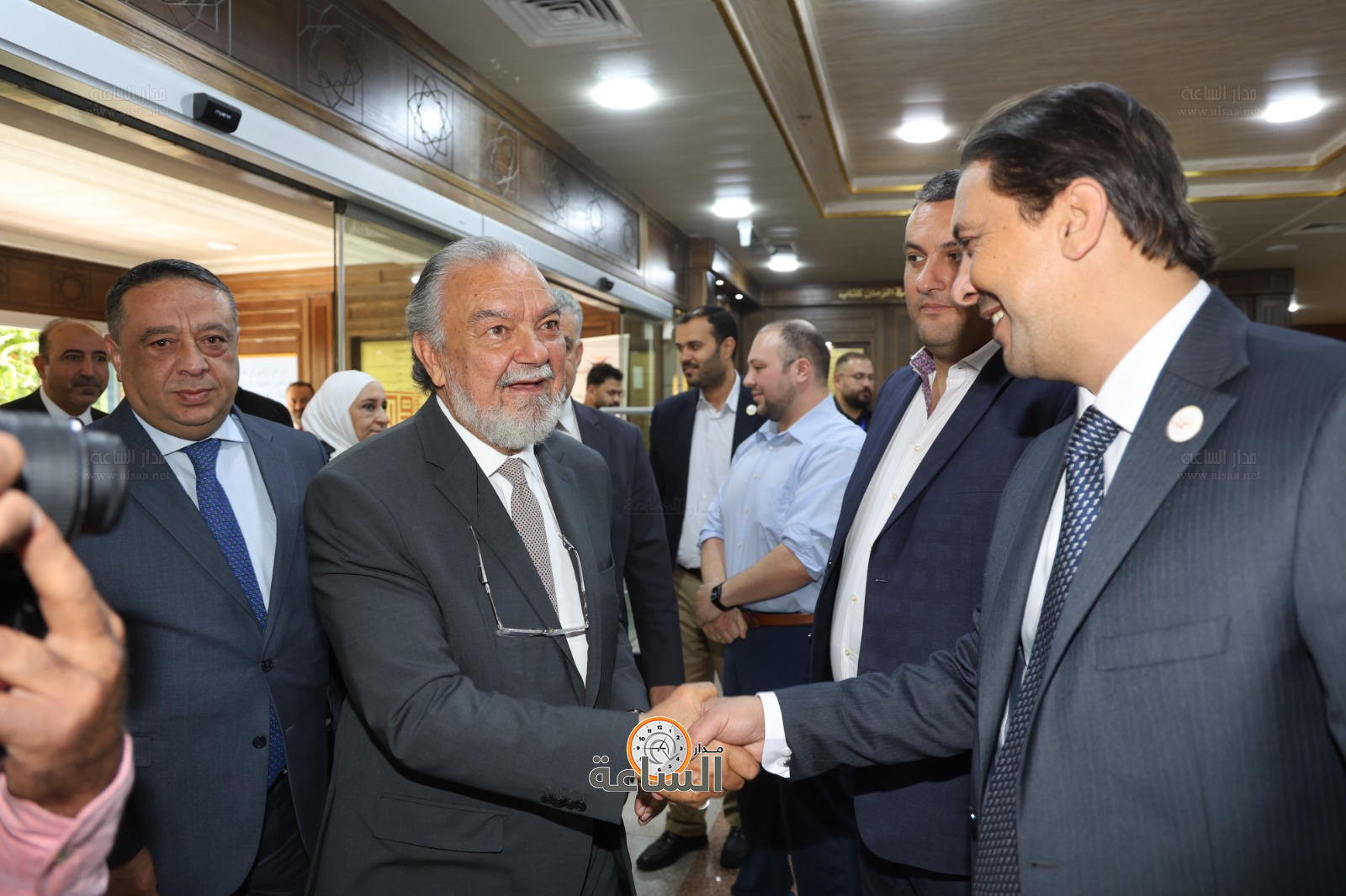 Madar Al-Saa Images 0.21213067664055663