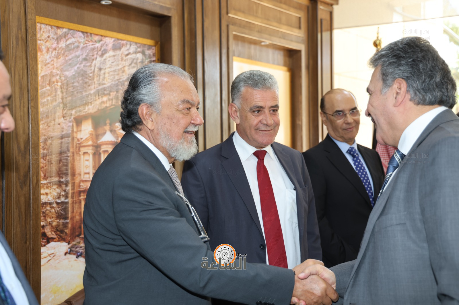 Madar Al-Saa Images 0.13821440188878154