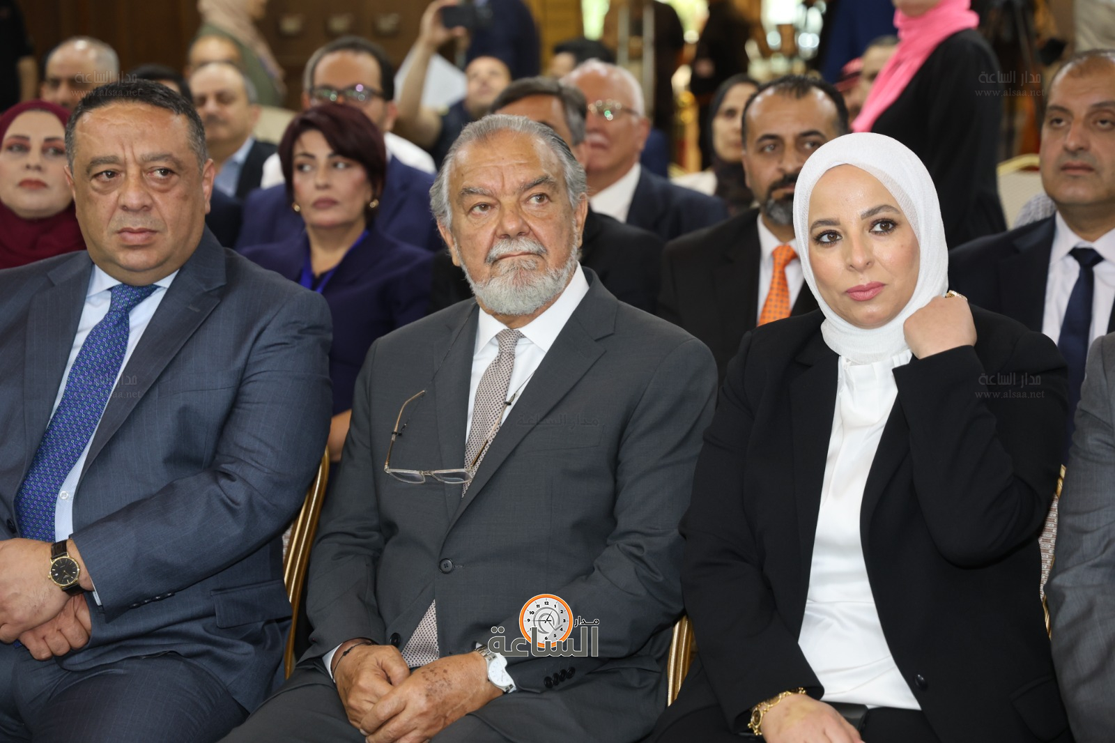 Madar Al-Saa Images 0.5862280871725342