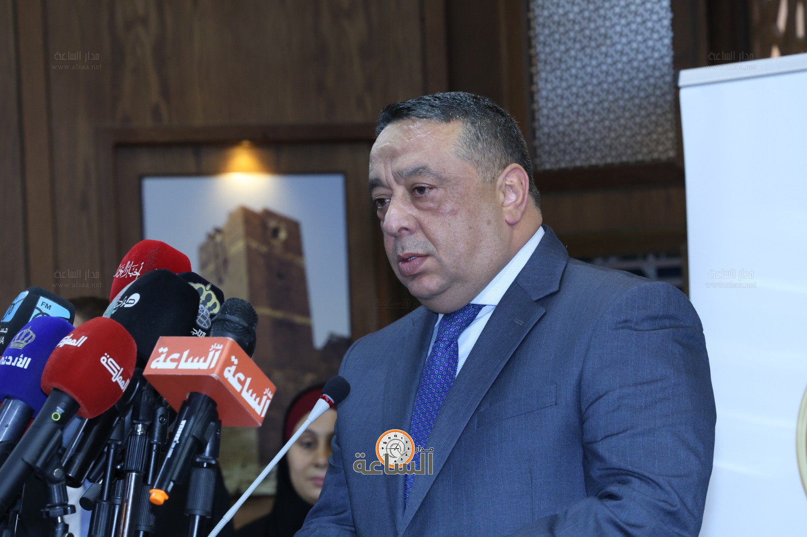 Madar Al-Saa Images 0.06993044152990224