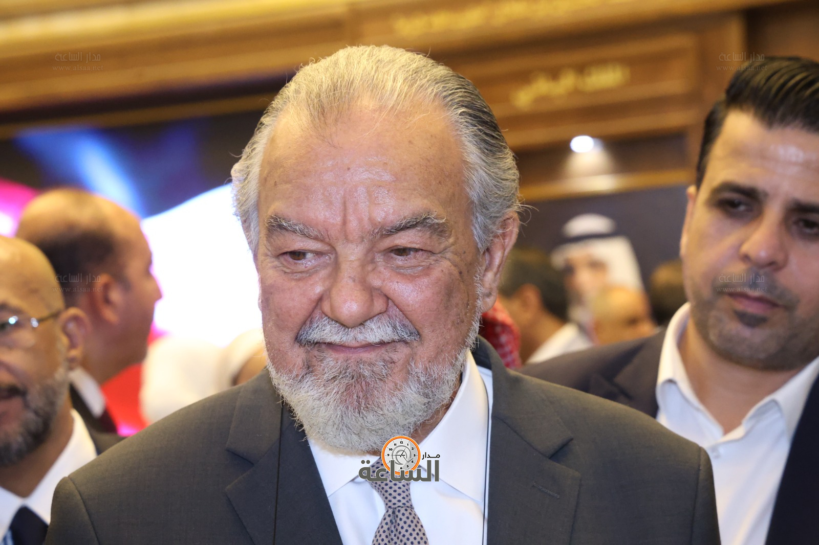 Madar Al-Saa Images 0.32032003971369627