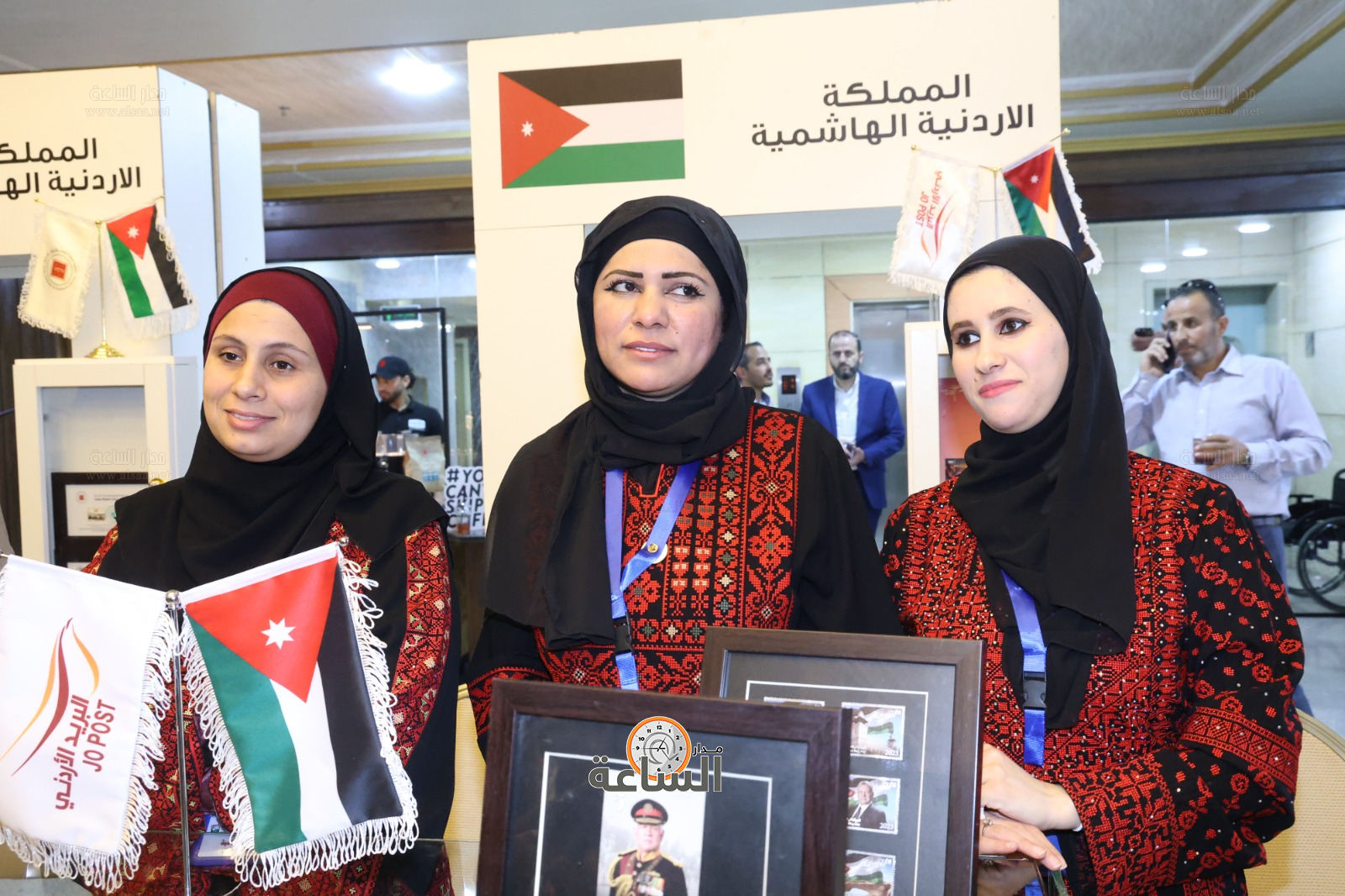 Madar Al-Saa Images 0.6354178181618039