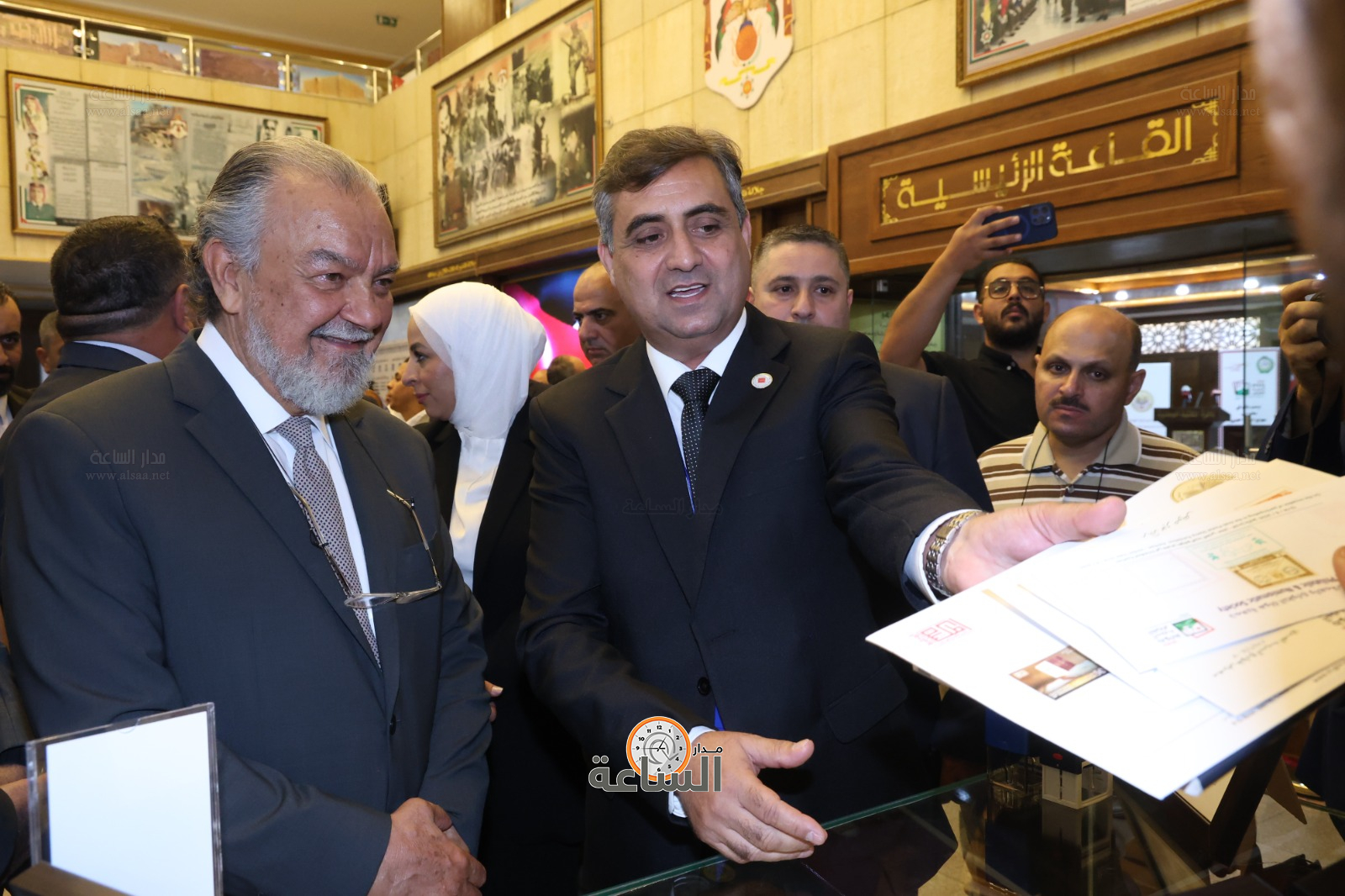 Madar Al-Saa Images 0.48136228845390105