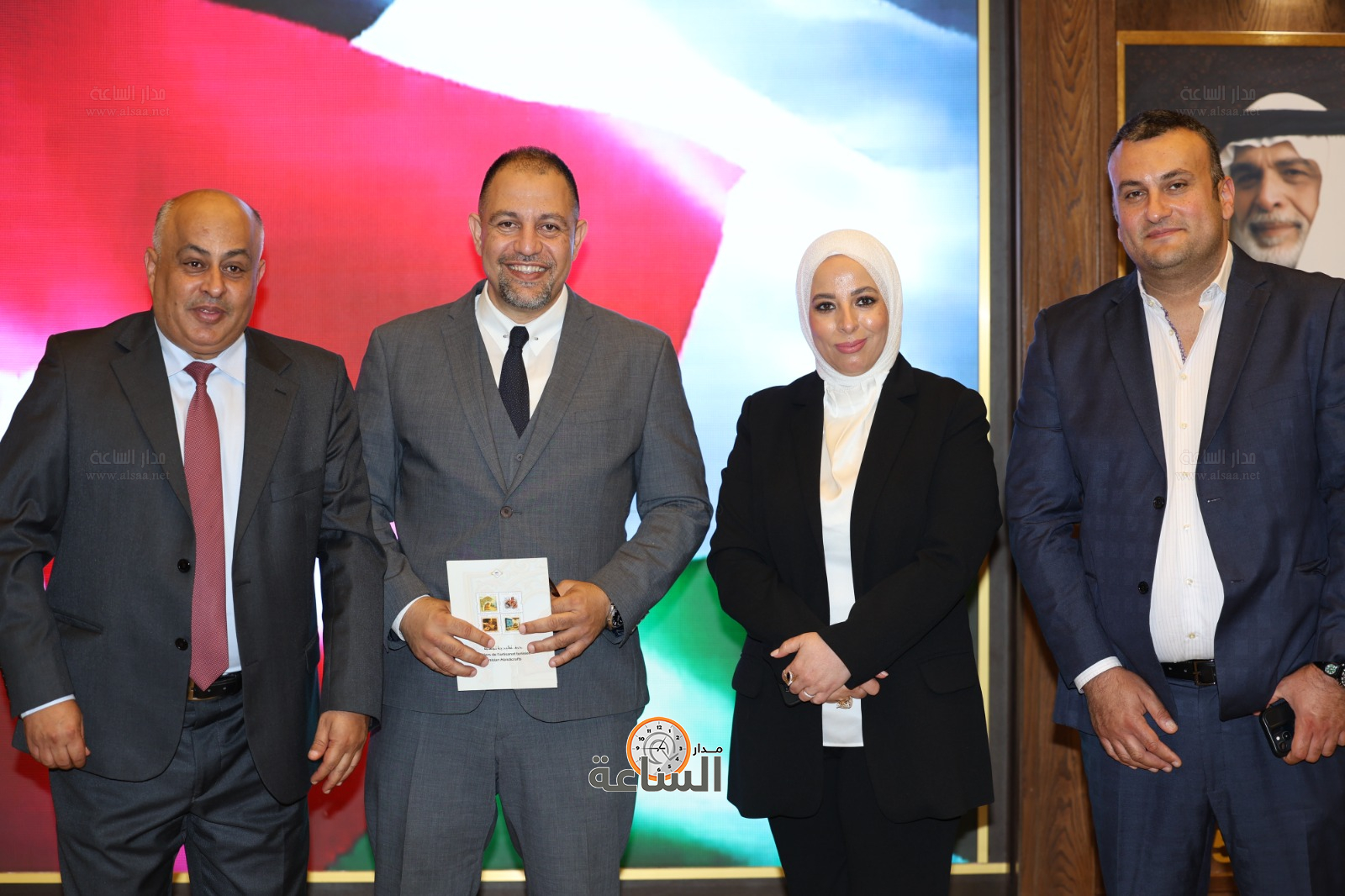 Madar Al-Saa Images 0.3440082410541291