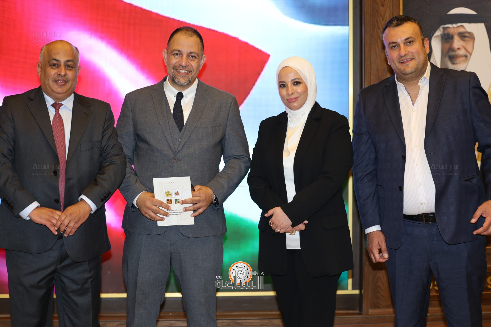 Madar Al-Saa Images 0.5042626651453246