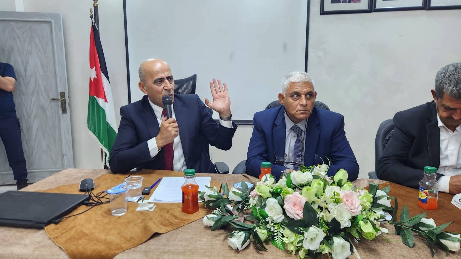 Madar Al-Saa Images 0.5875286246409213