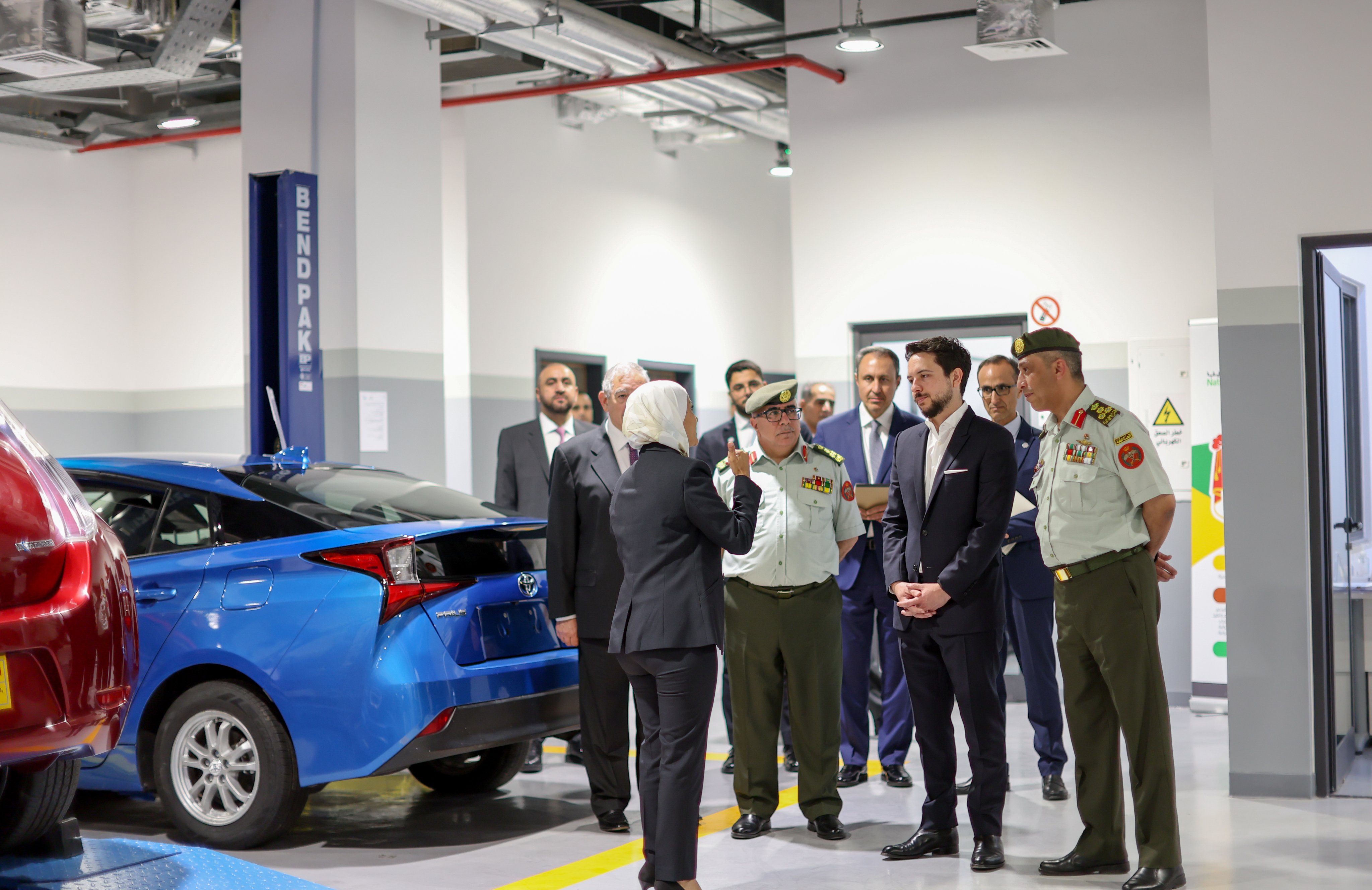 Madar Al-Saa Images 0.7716899259960749