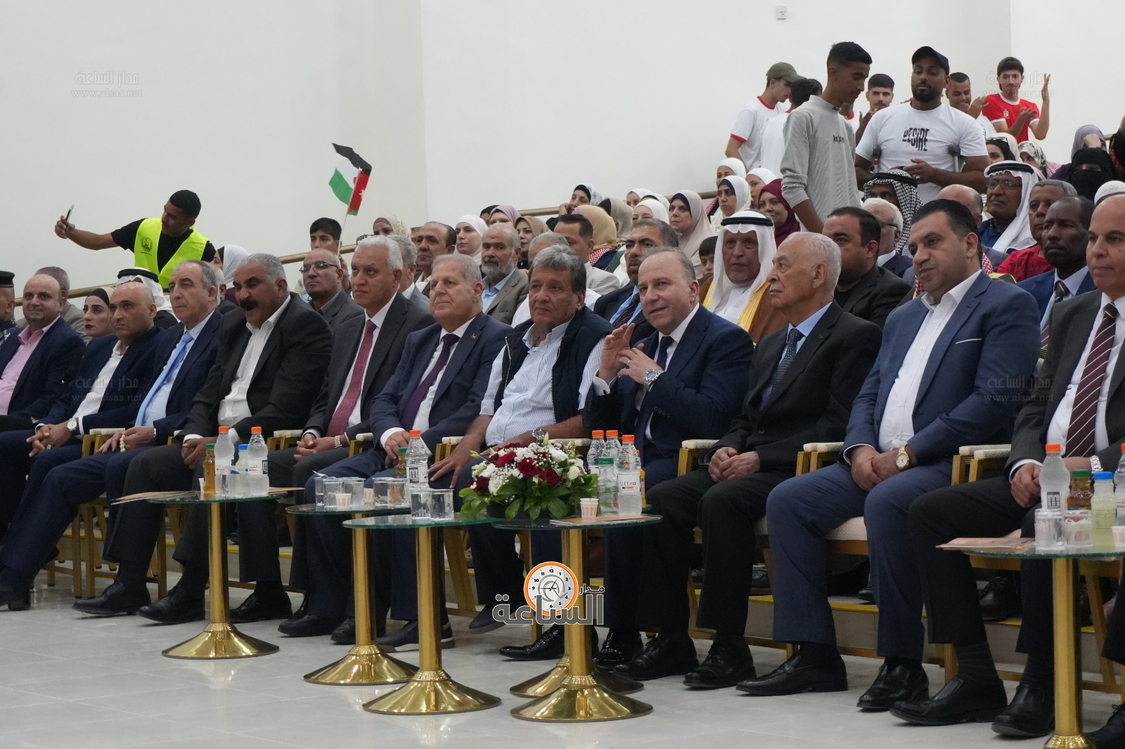 Madar Al-Saa Images 0.10859465897393206