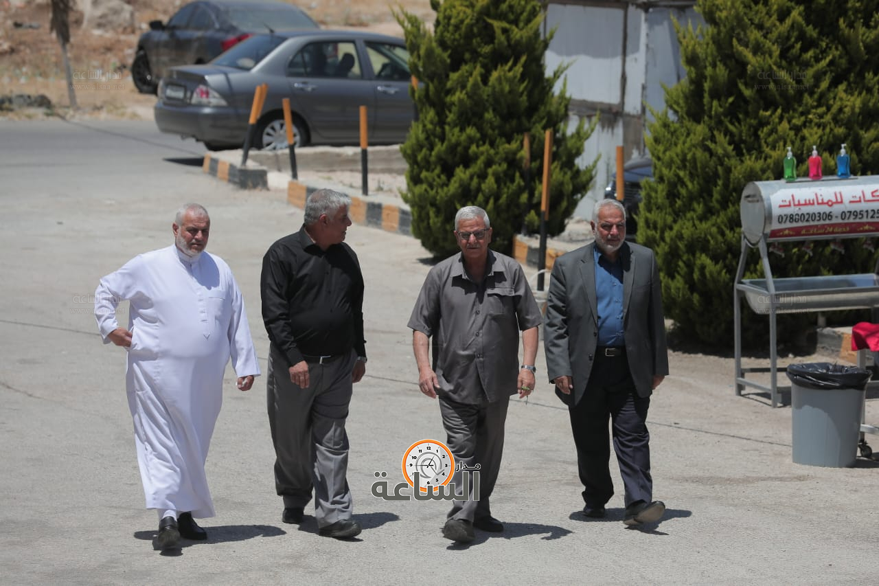 Madar Al-Saa Images 0.22745385340062563