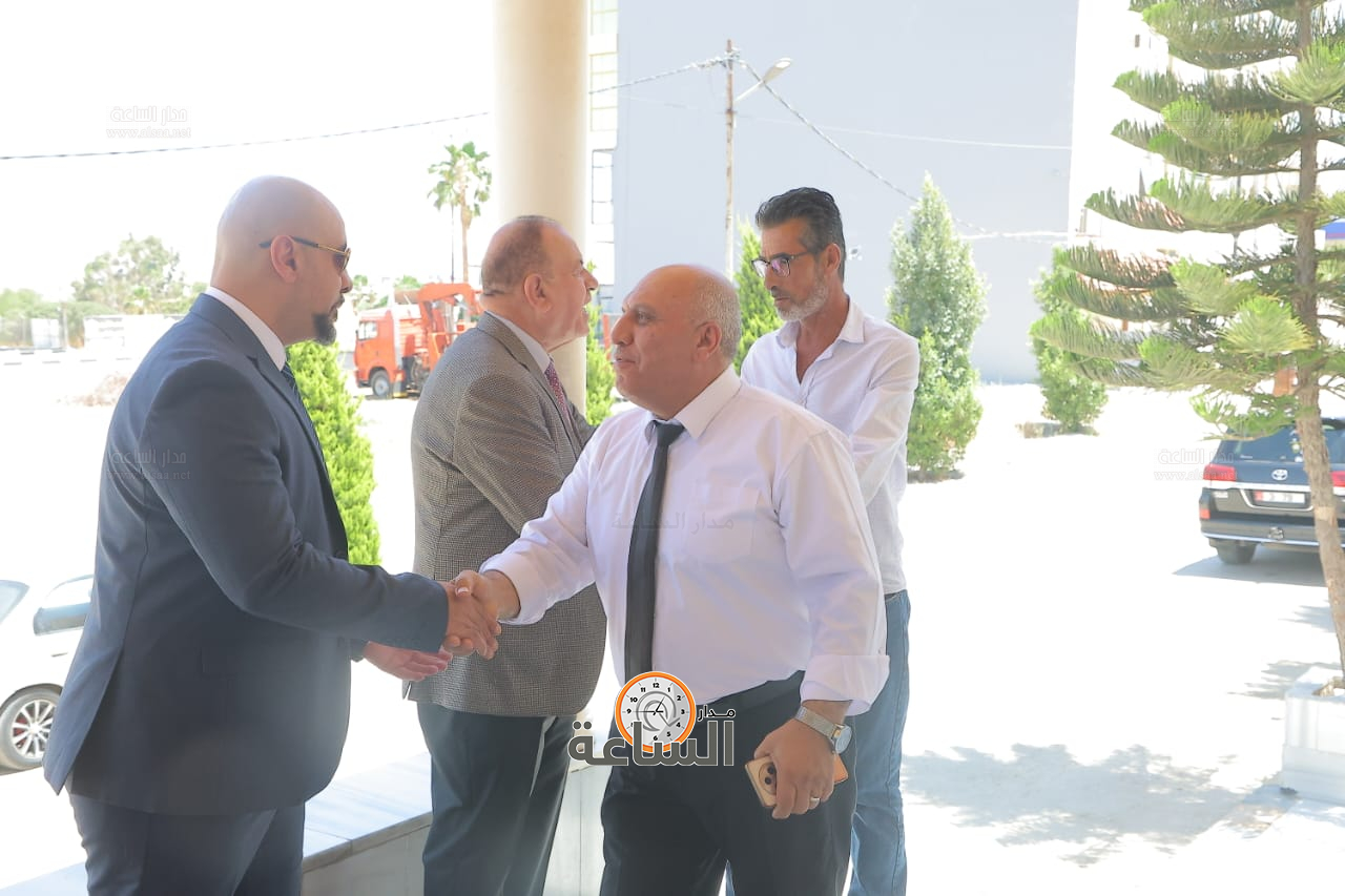 Madar Al-Saa Images 0.7835864715334776