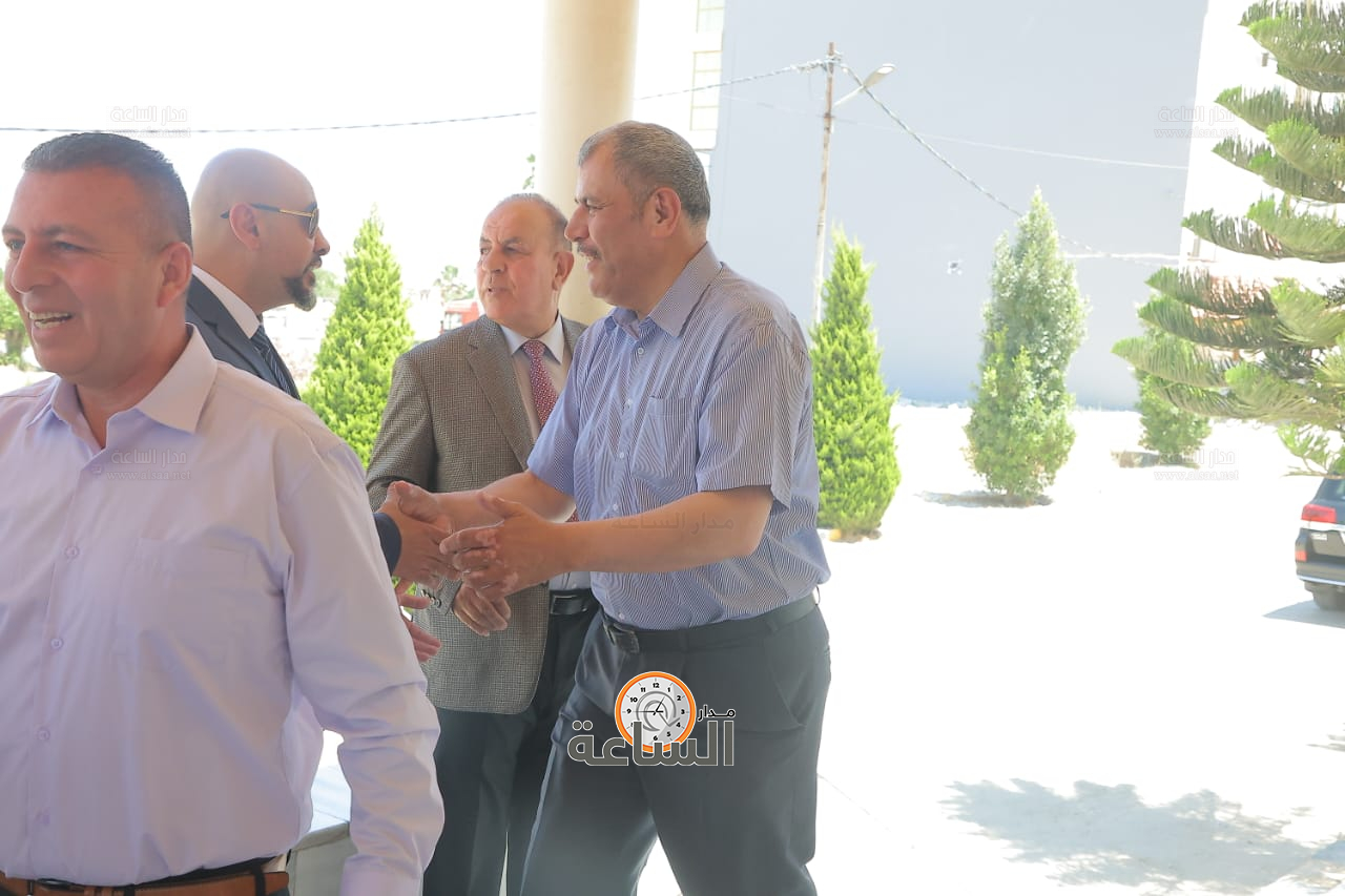 Madar Al-Saa Images 0.8621189317439977