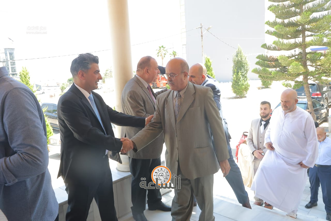 Madar Al-Saa Images 0.8410700364375908