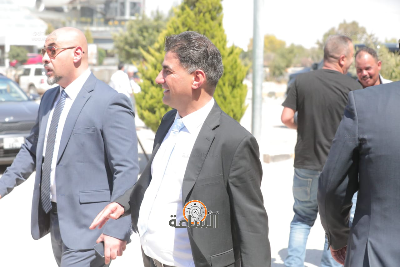 Madar Al-Saa Images 0.49156883361264603