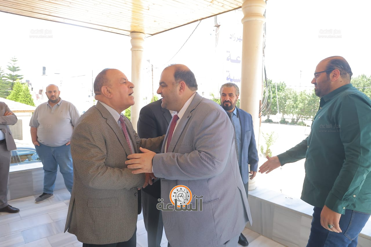 Madar Al-Saa Images 0.9702464078128935