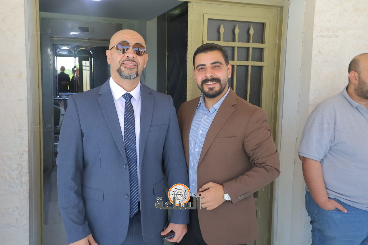 Madar Al-Saa Images 0.9686009265306257