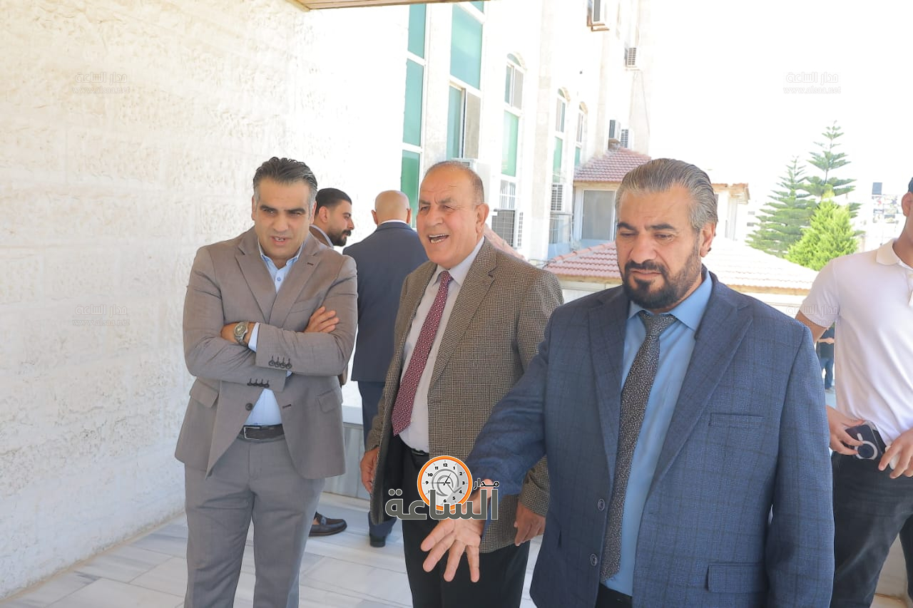 Madar Al-Saa Images 0.4365850767522085