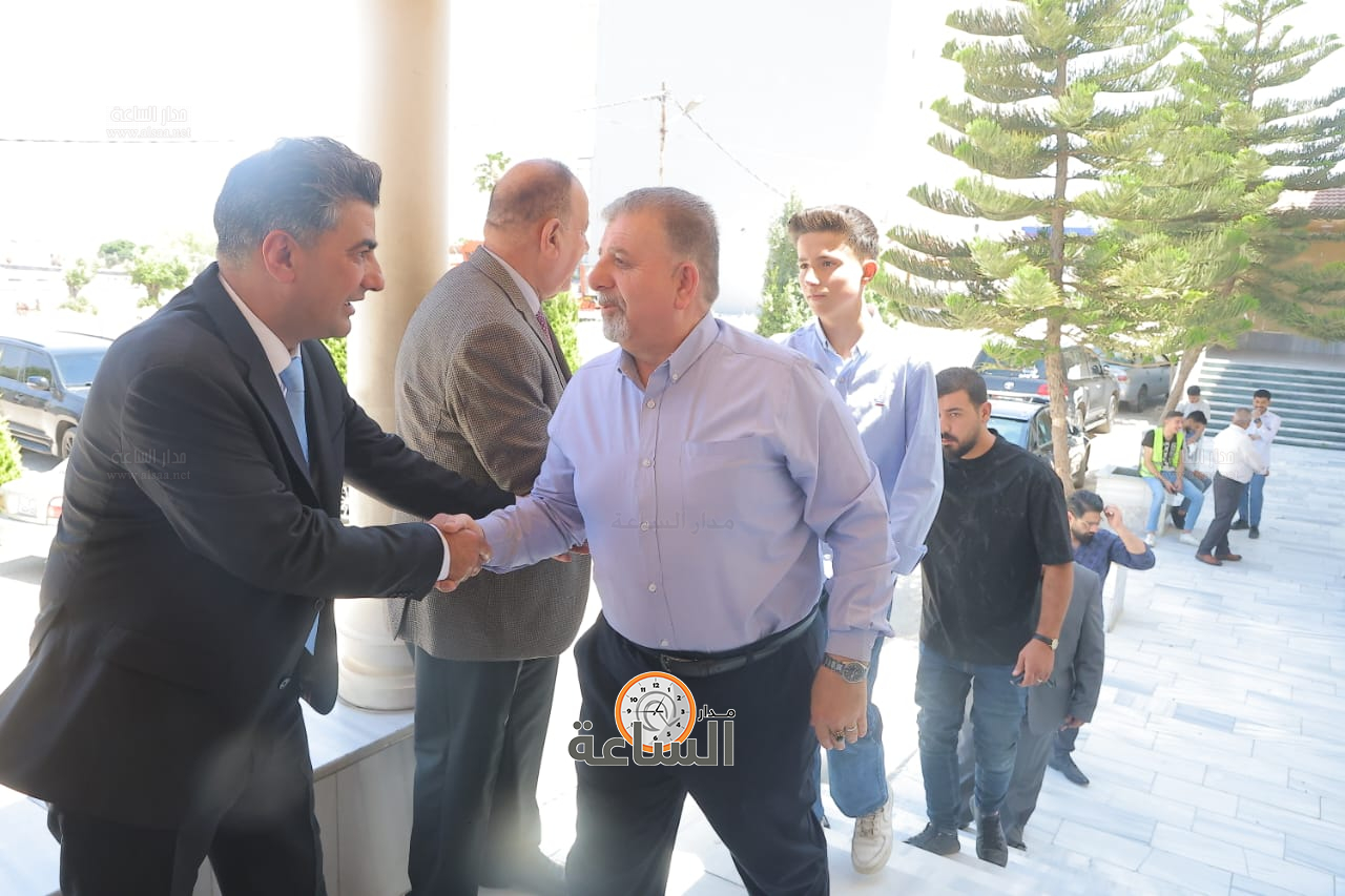 Madar Al-Saa Images 0.813463668484396