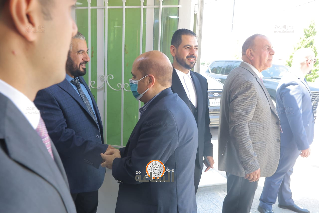 Madar Al-Saa Images 0.8600507854362256