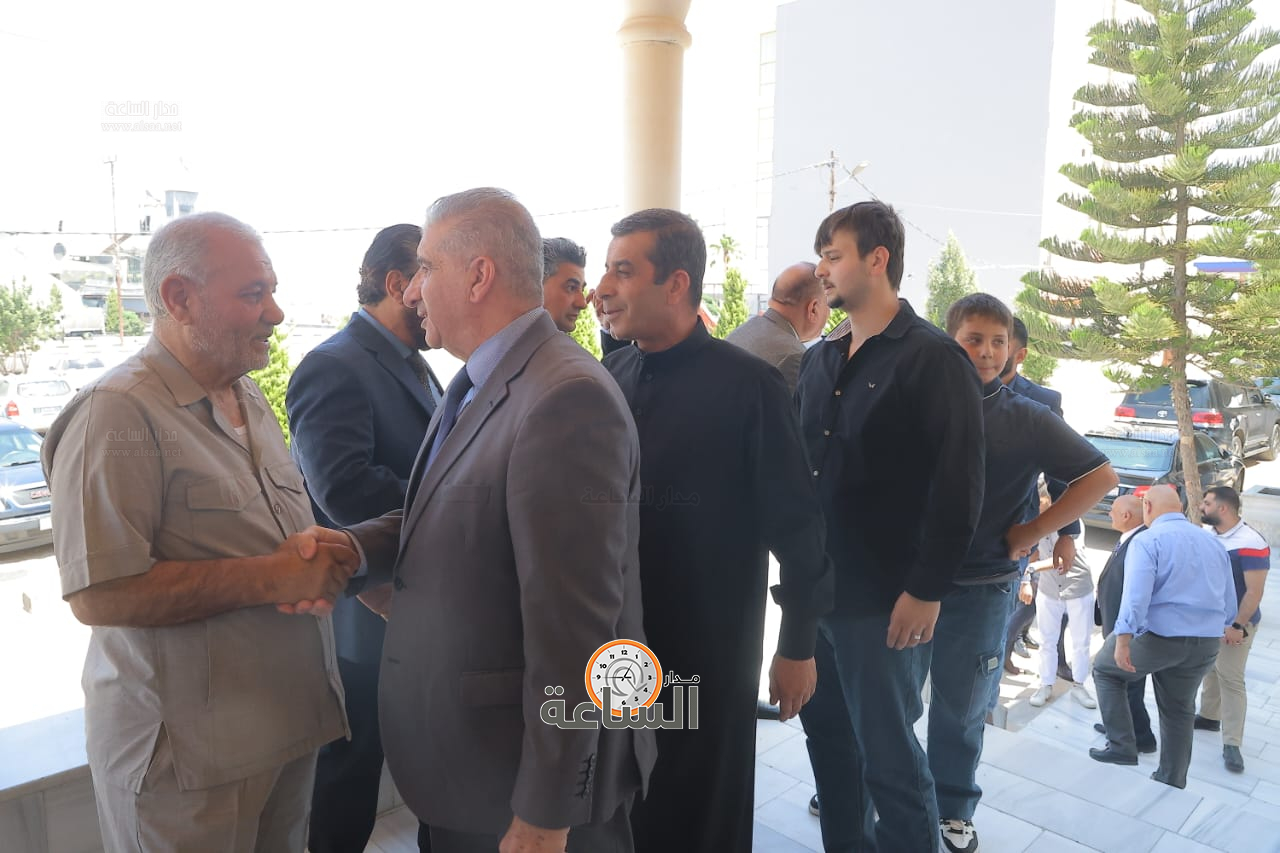 Madar Al-Saa Images 0.9881019540808097