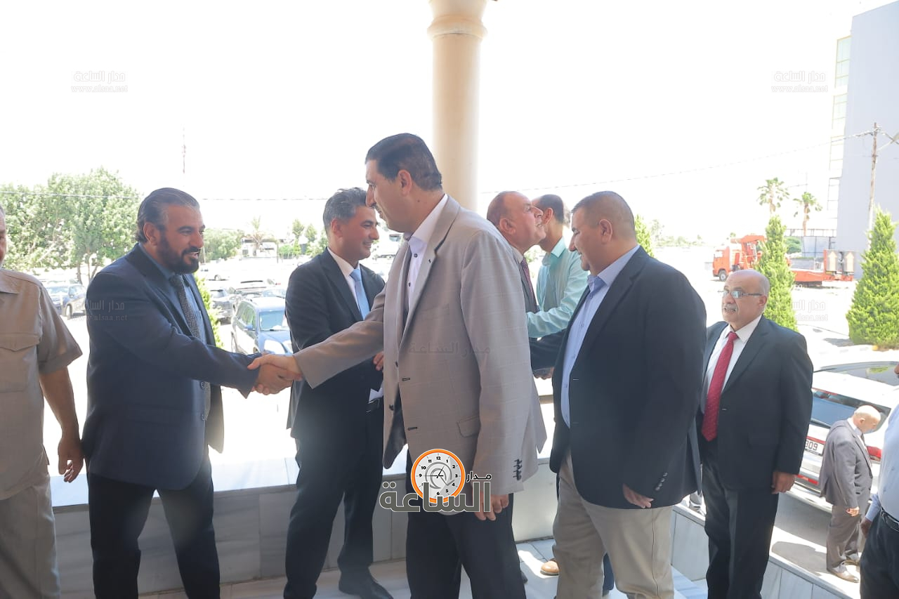 Madar Al-Saa Images 0.7496848348179798