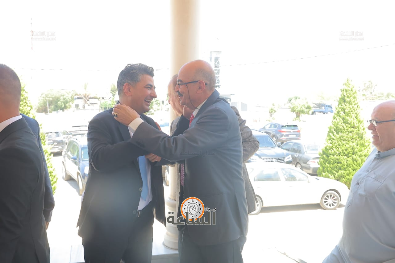 Madar Al-Saa Images 0.777915739503629