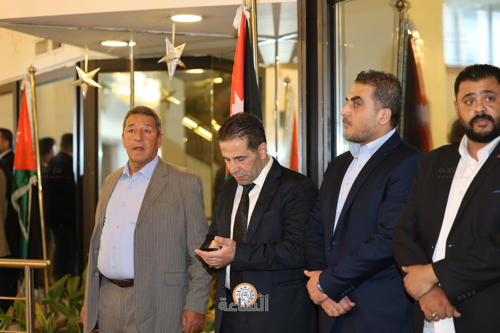 Madar Al-Saa Images 0.6915602084600181