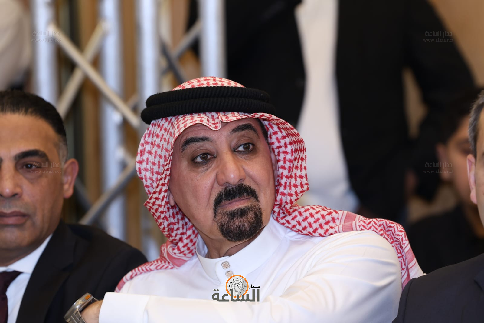 Madar Al-Saa Images 0.43492475077878145