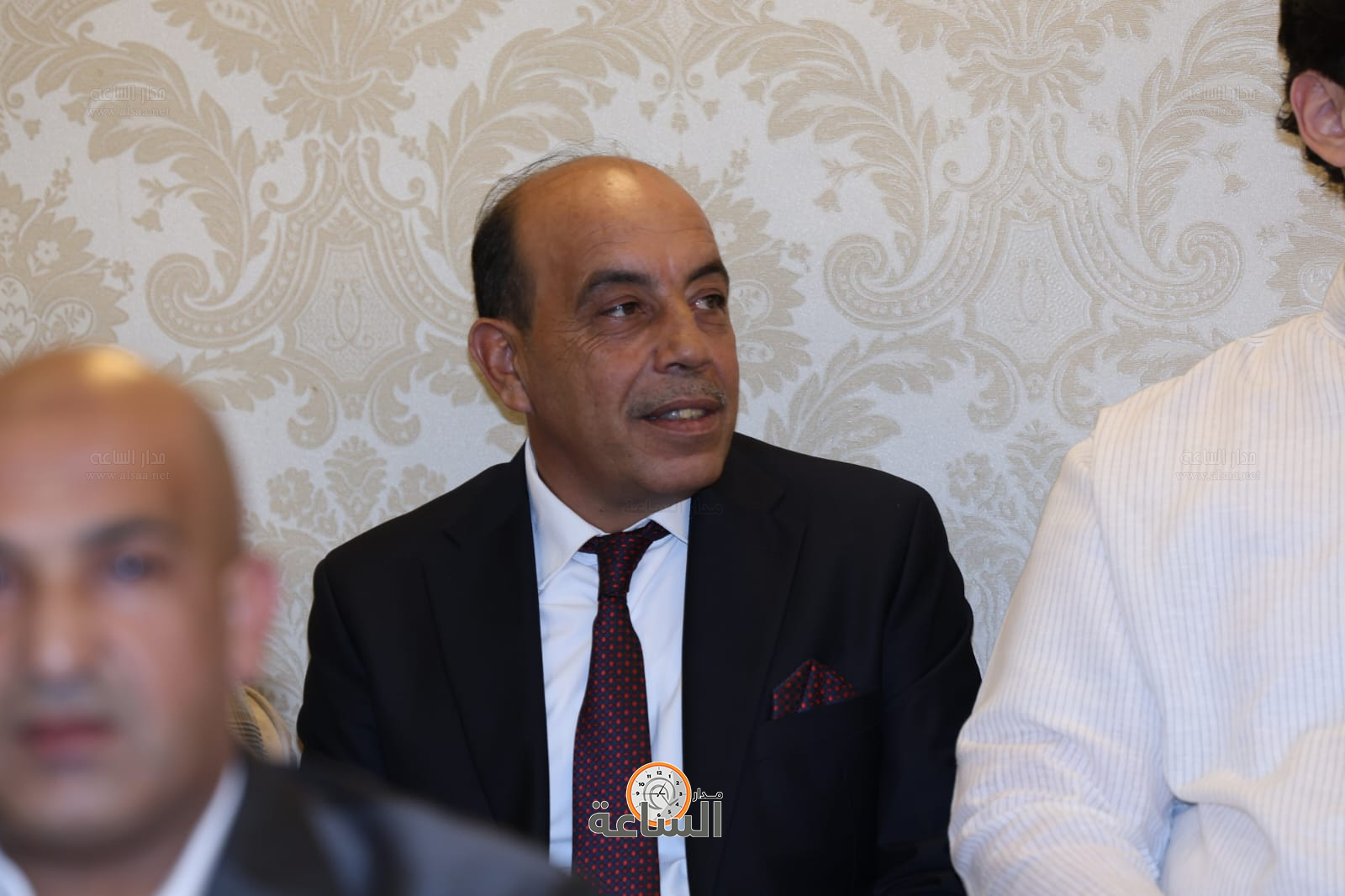 Madar Al-Saa Images 0.4001633040230155