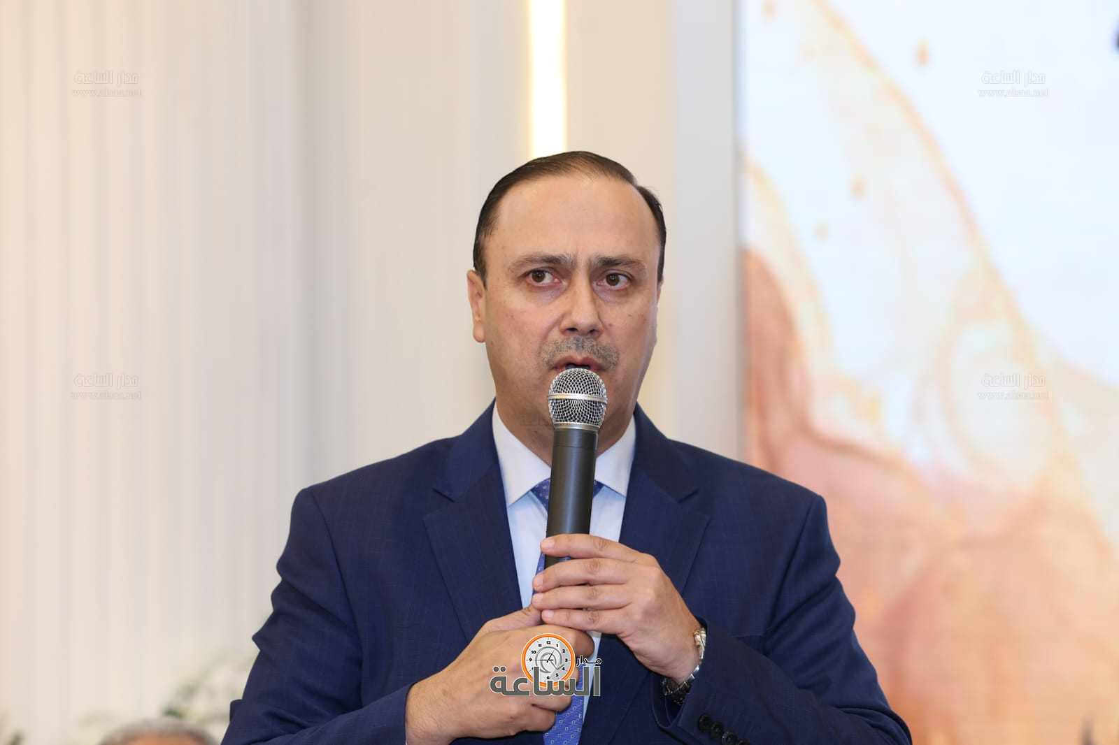 Madar Al-Saa Images 0.509088356831208