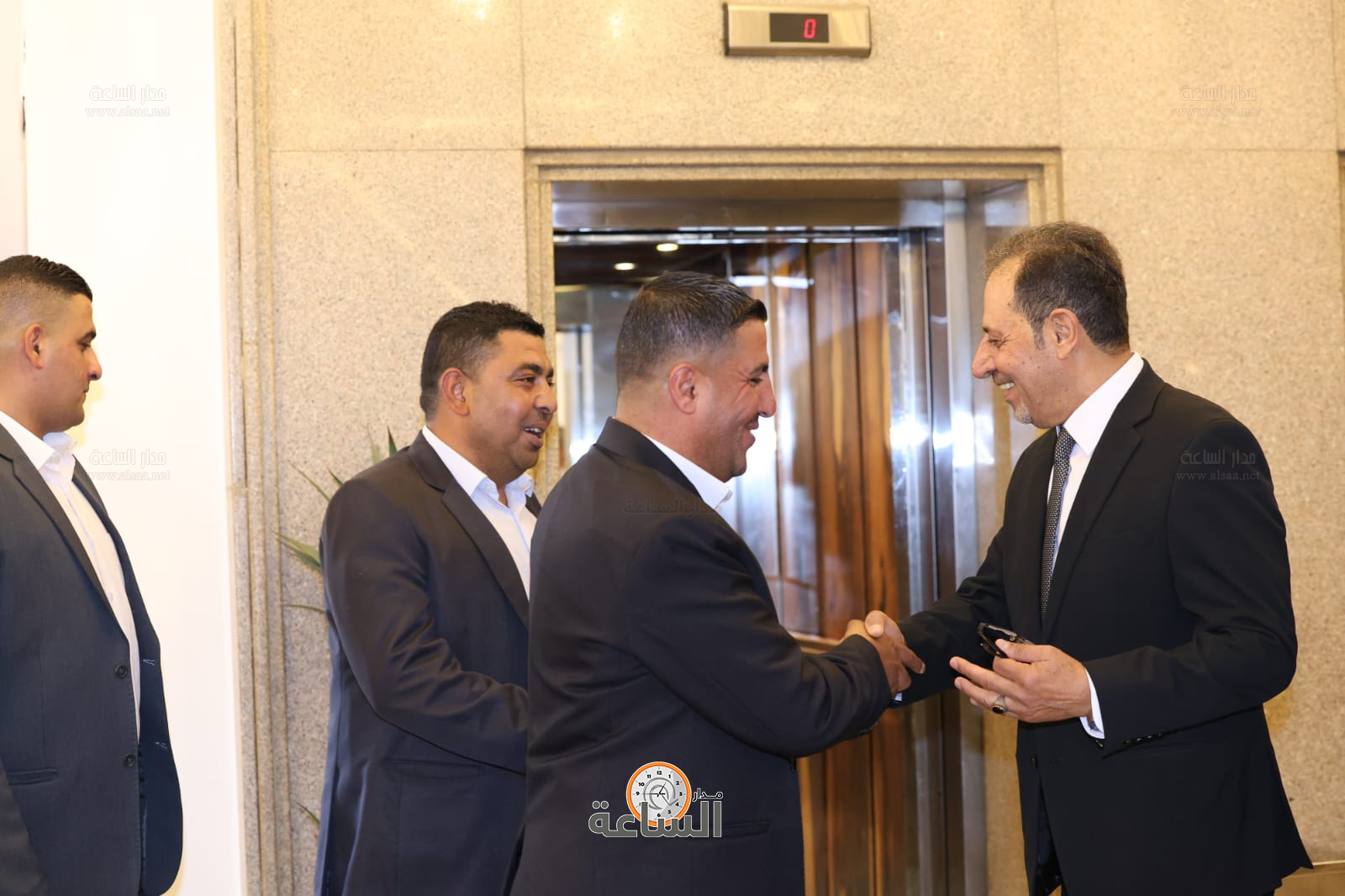 Madar Al-Saa Images 0.797615178005777