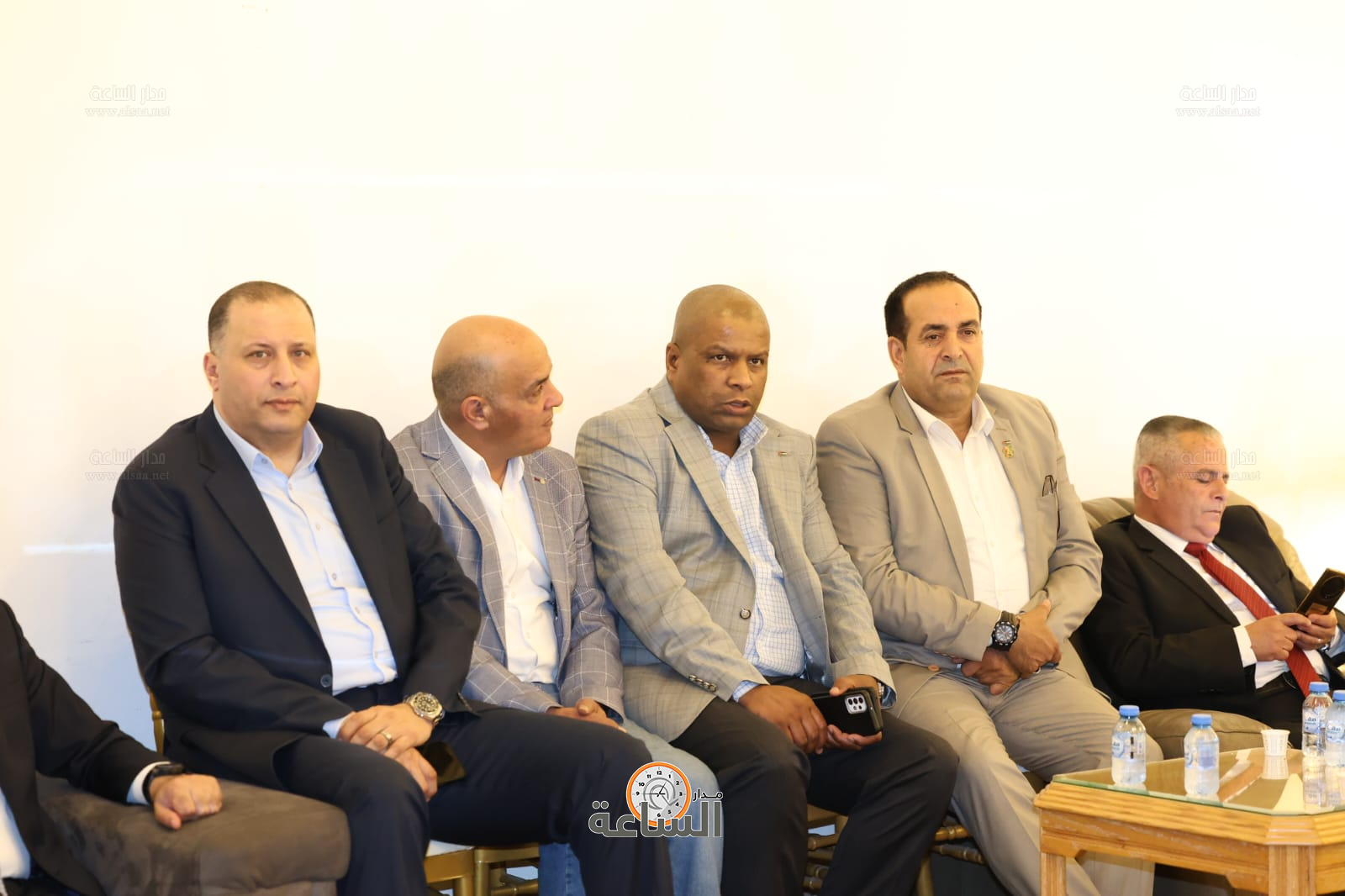 Madar Al-Saa Images 0.43895579351763925