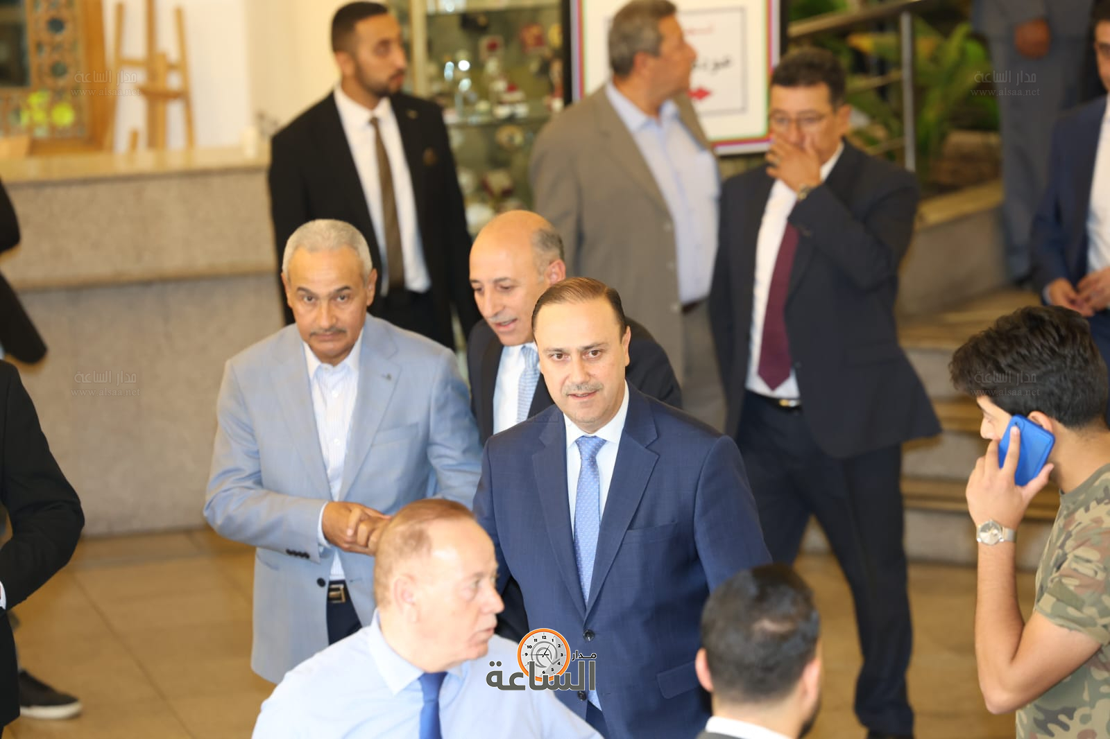 Madar Al-Saa Images 0.45391122446301135