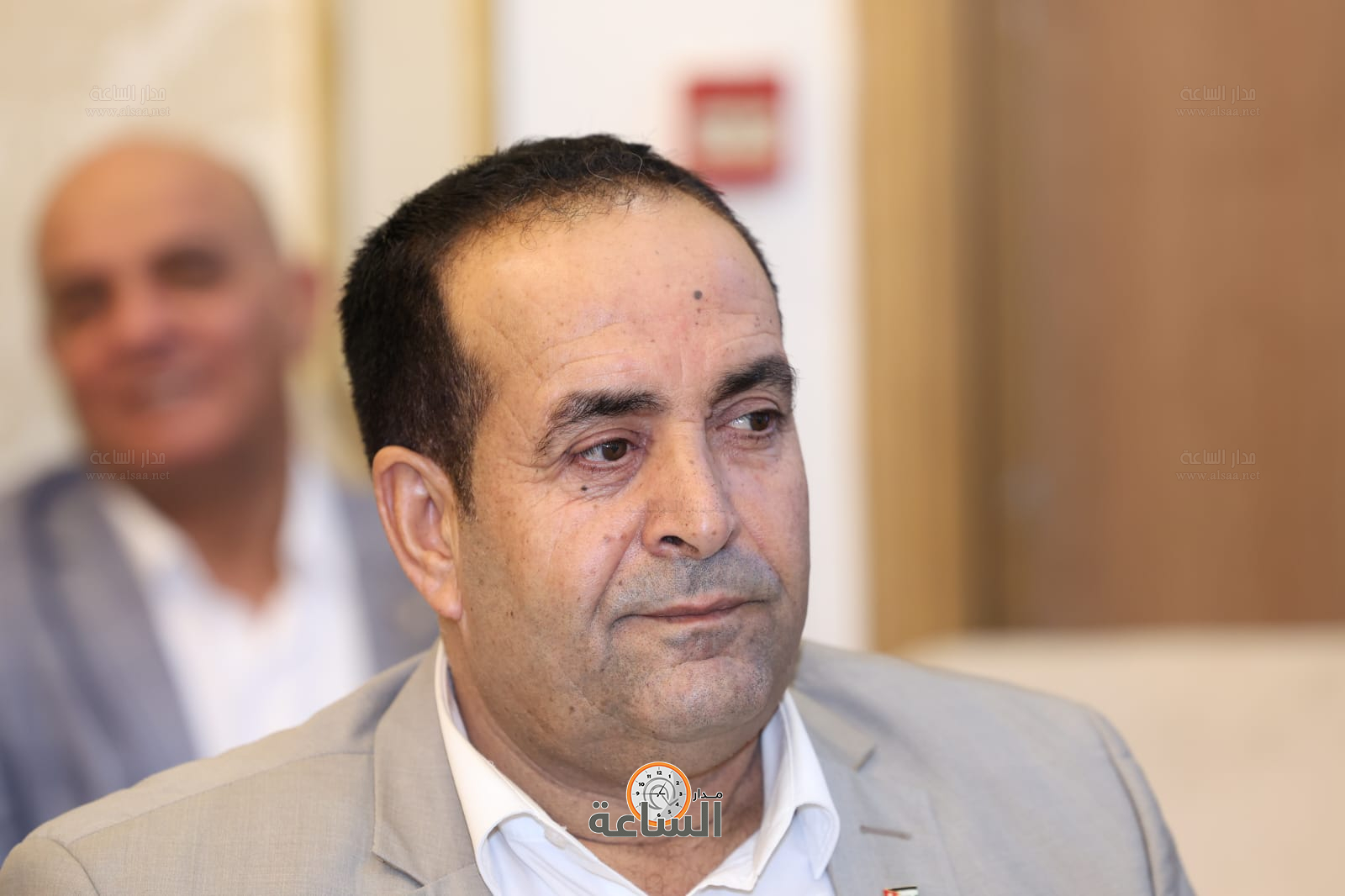 Madar Al-Saa Images 0.8351409454007493