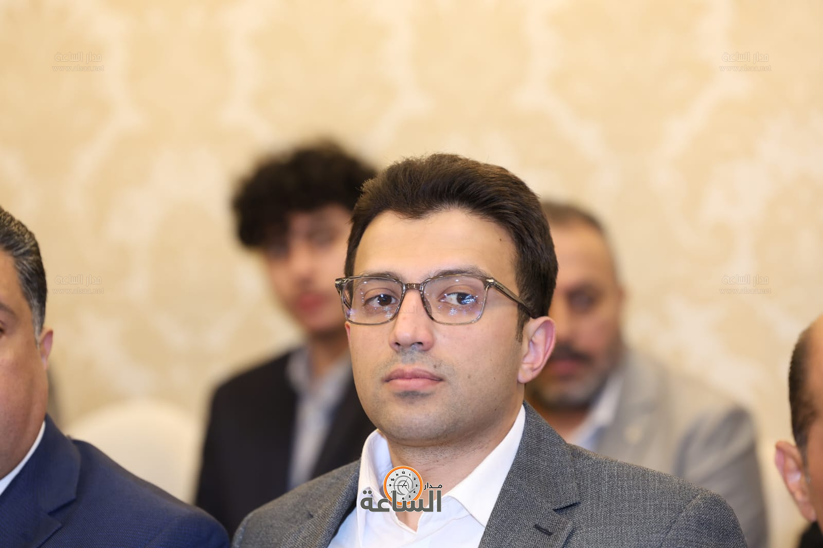 Madar Al-Saa Images 0.15890656053821817