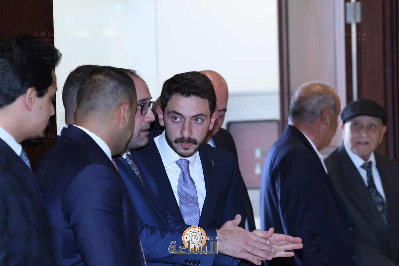 Madar Al-Saa Images 0.9617901877645101