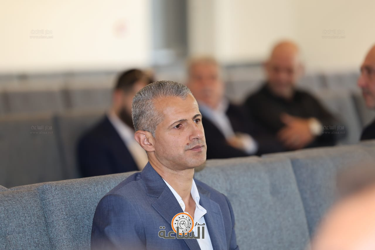 Madar Al-Saa Images 0.04100260499014574