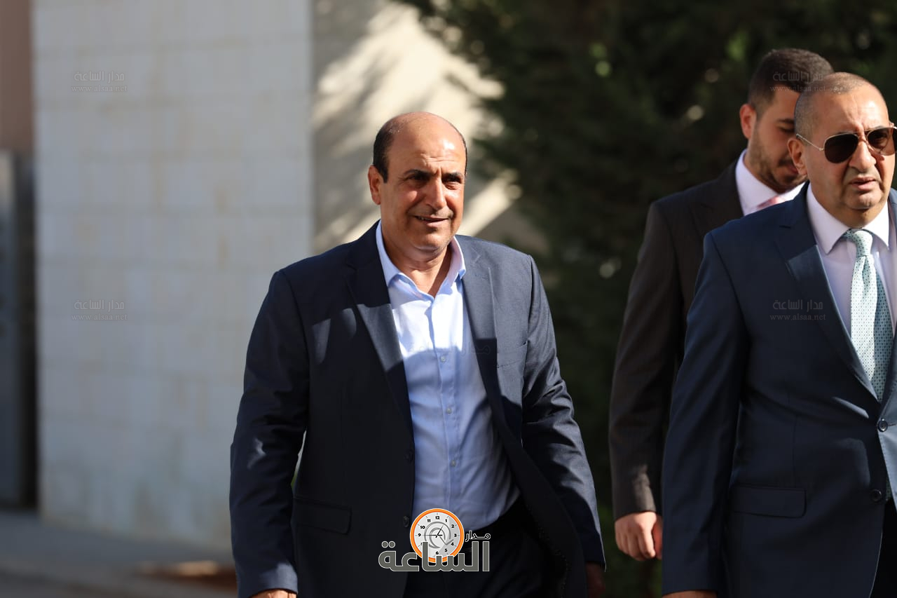 Madar Al-Saa Images 0.6511819778995428