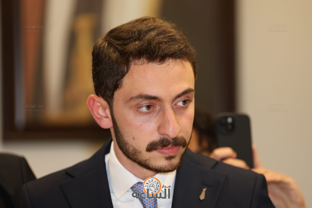 Madar Al-Saa Images 0.5395858911694547