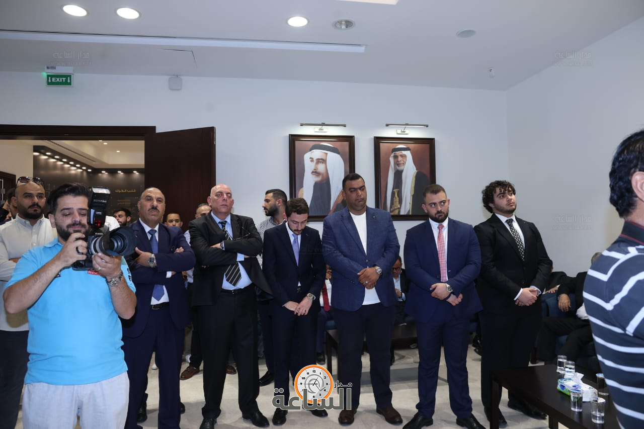 Madar Al-Saa Images 0.389409886656803