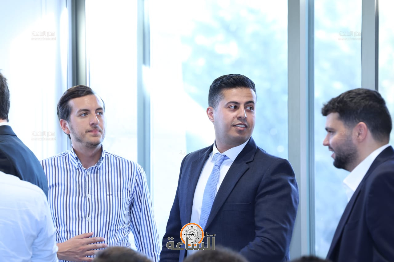 Madar Al-Saa Images 0.6061573139673376