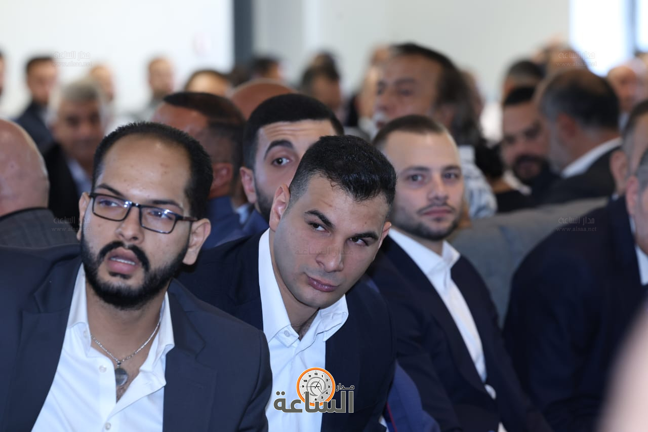 Madar Al-Saa Images 0.6387360875221719