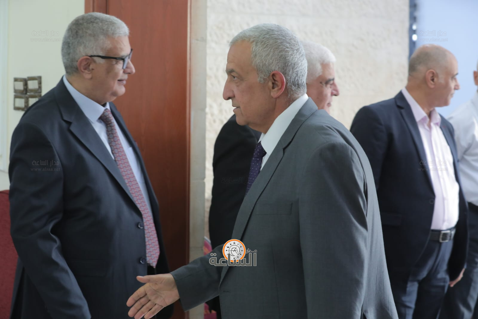 Madar Al-Saa Images 0.026822368779370498