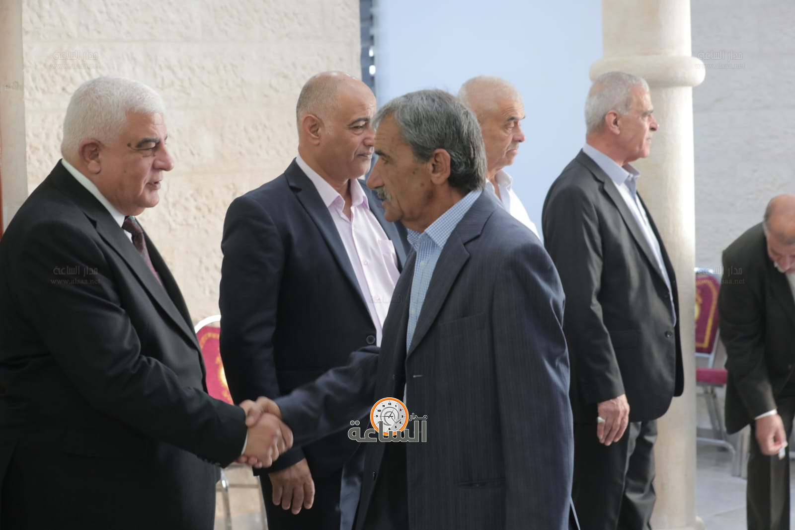 Madar Al-Saa Images 0.9951562931875114