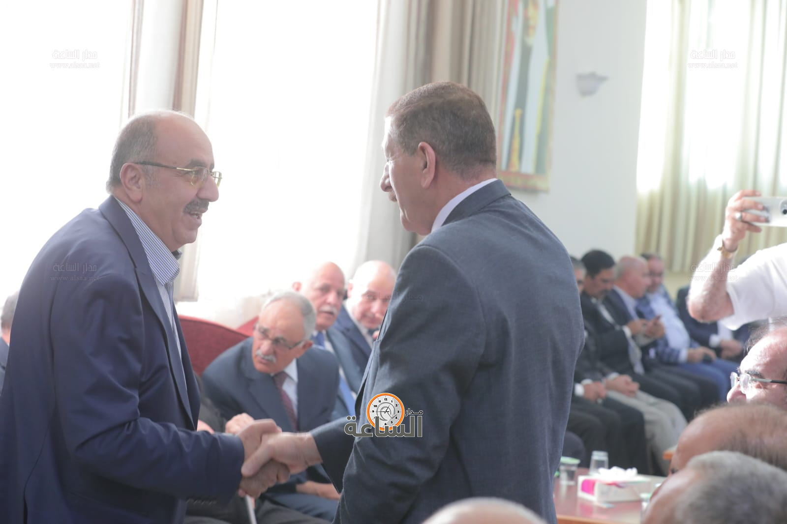 Madar Al-Saa Images 0.7124810672597595