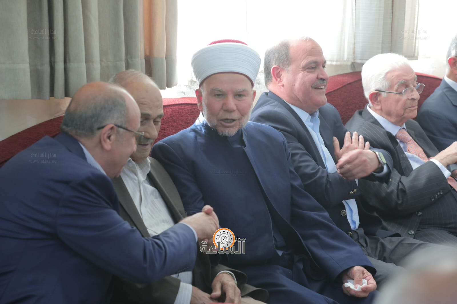 Madar Al-Saa Images 0.013079190343279312