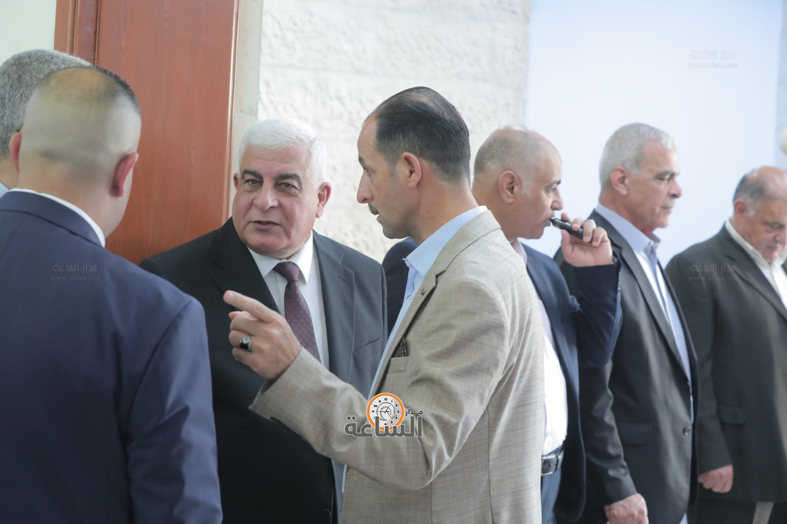 Madar Al-Saa Images 0.7612704533436306