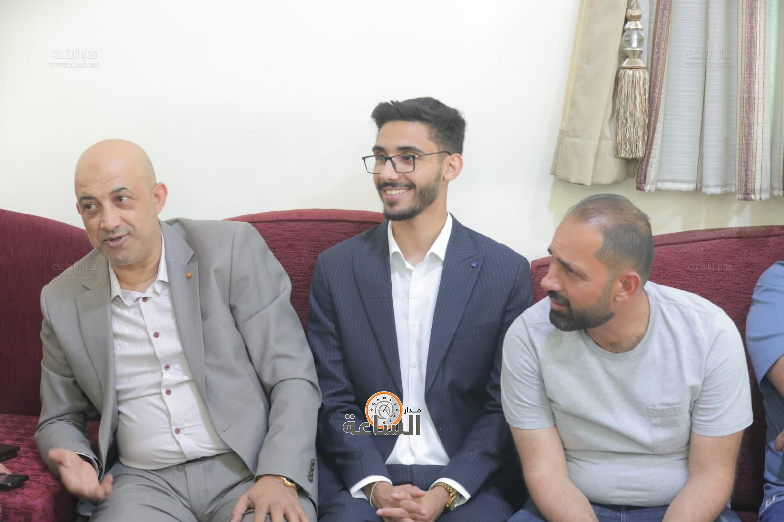 Madar Al-Saa Images 0.4361858865225342