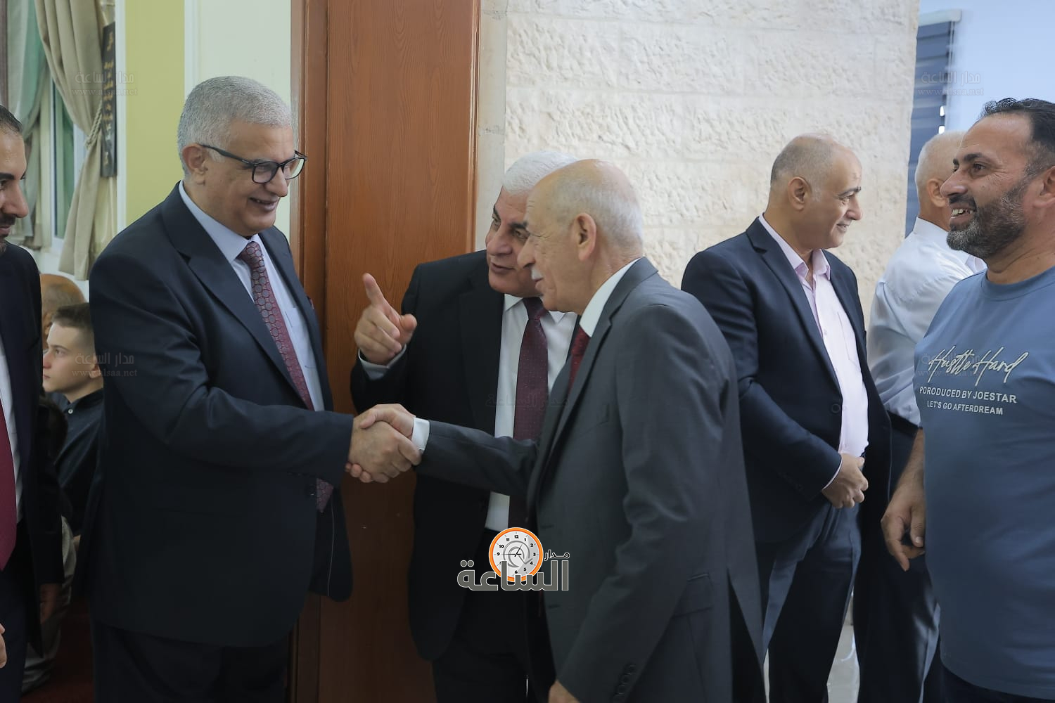 Madar Al-Saa Images 0.759341382928755