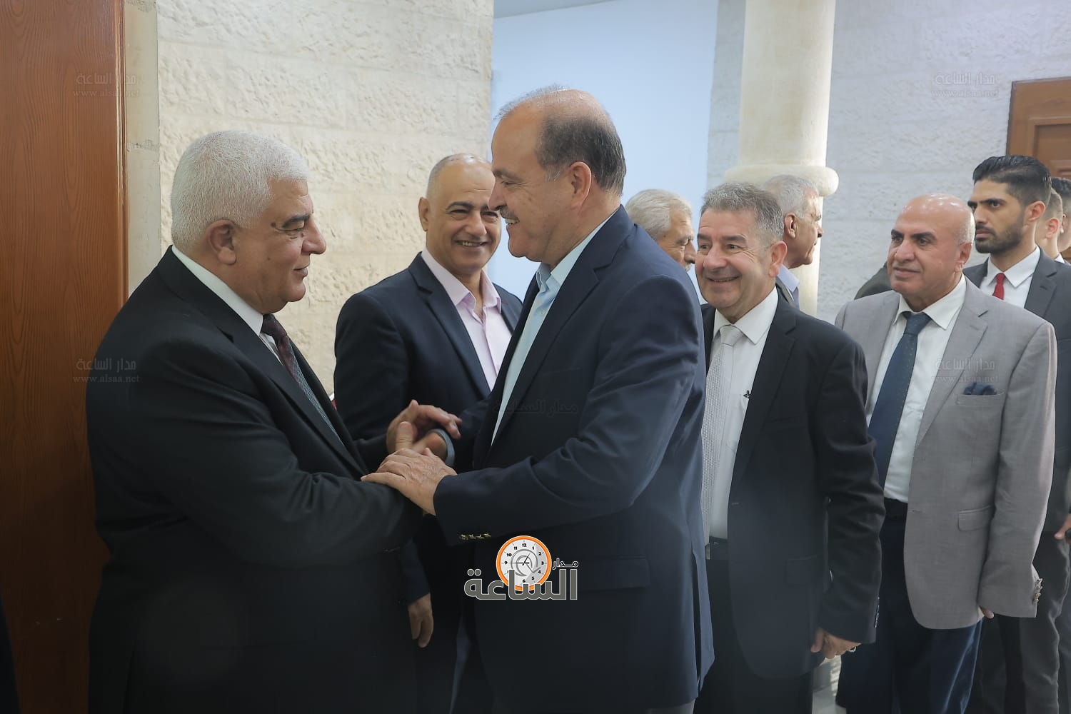 Madar Al-Saa Images 0.4900345208971102