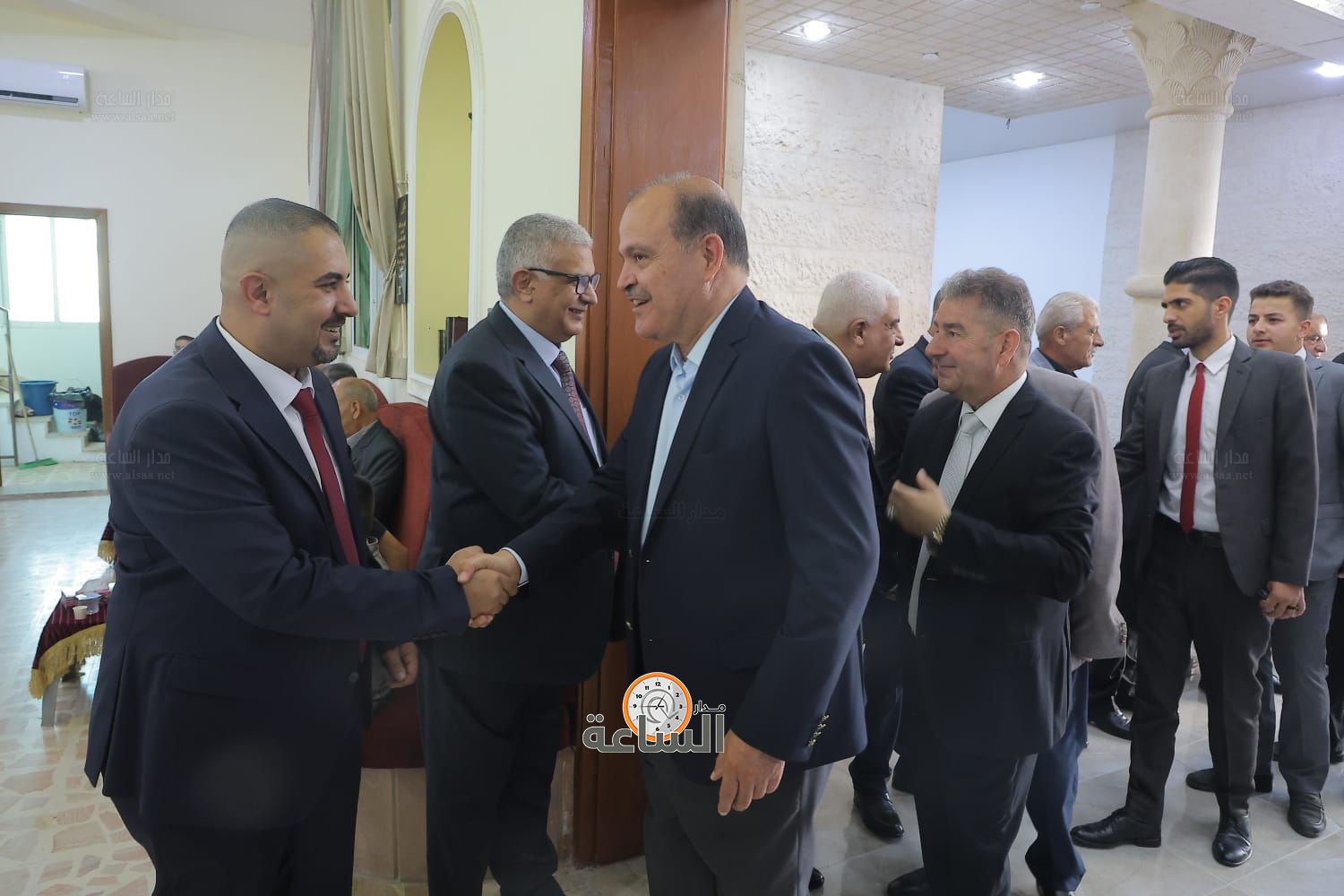 Madar Al-Saa Images 0.03583728775872219